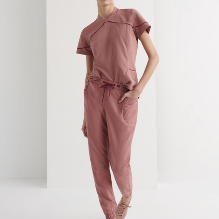 pantalón sanitario Hydra mujer rosa delante